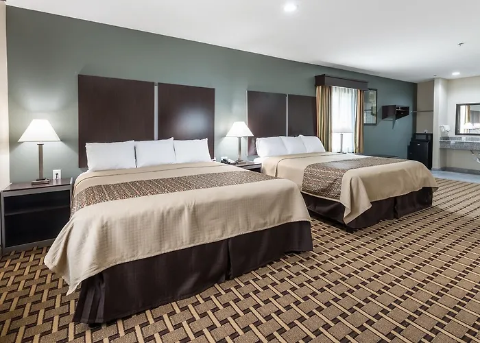 Scottish Inns & Suites